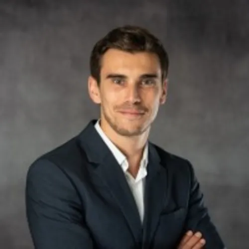 Dr. Cyril Quemeneur