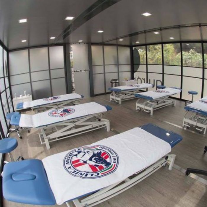 Inside the Clinica Mobile